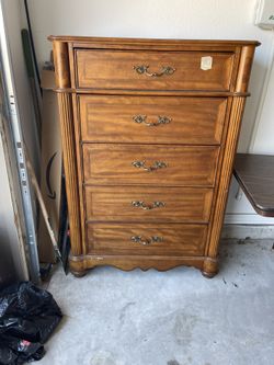 Chest Of Drawers 