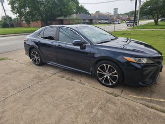 2019 Toyota camry se 1 owner