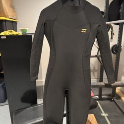 Women’s Wetsuit- Billabong Synergy 4/3 Size US 10