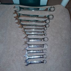 Husky 12 PC Metric Combination Wrench Set with 5 Stubbys. Made In USA.