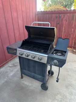 Used BBQ, Fully functional and have two gas tanks.