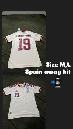 Spain away kit
