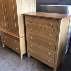 Complete Bedroom Set - Full Size - Very Good Condition