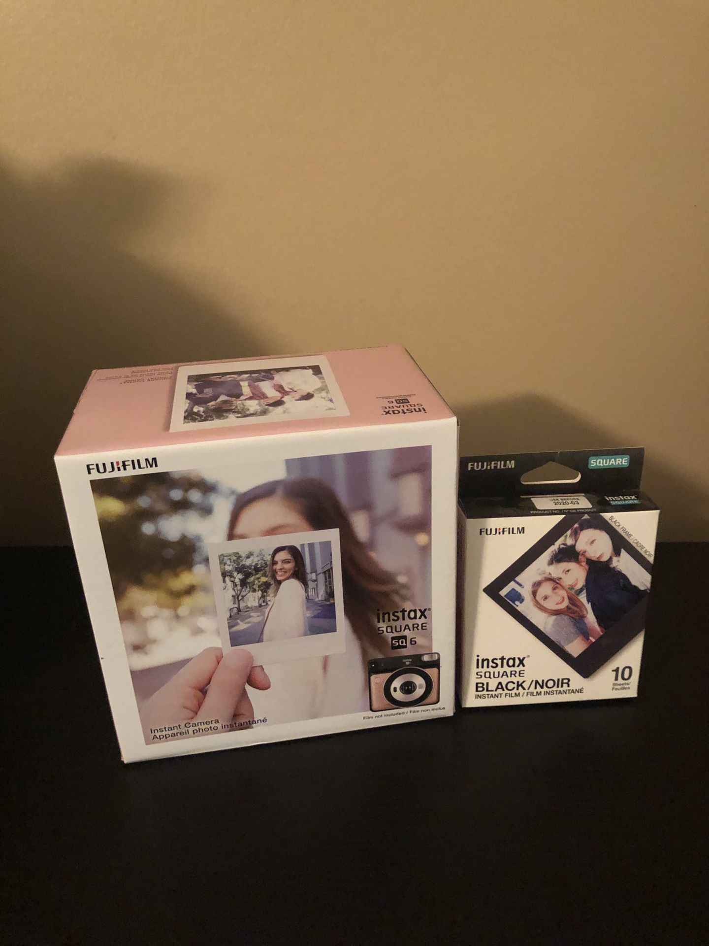 Fujifilm instax Square SQ6 Instant Film Camera Bundle