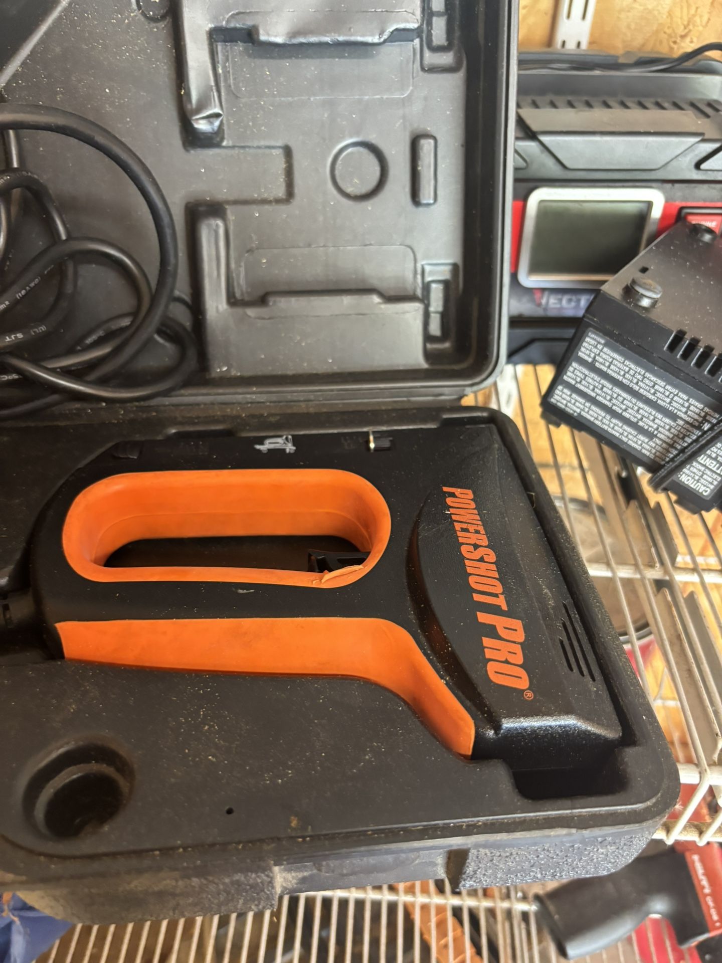 PowerShot Electric Staple Gun