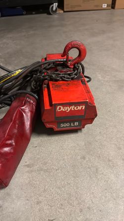 Dayton 500 LB Electric Chain Hoist