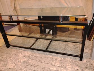 Black TV Stand! Glass & Metal! 42" L x 20" Depth x 19 1/2" tall 