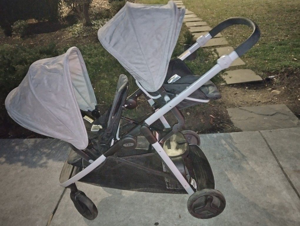 Double Stroller /Carriola Doble 