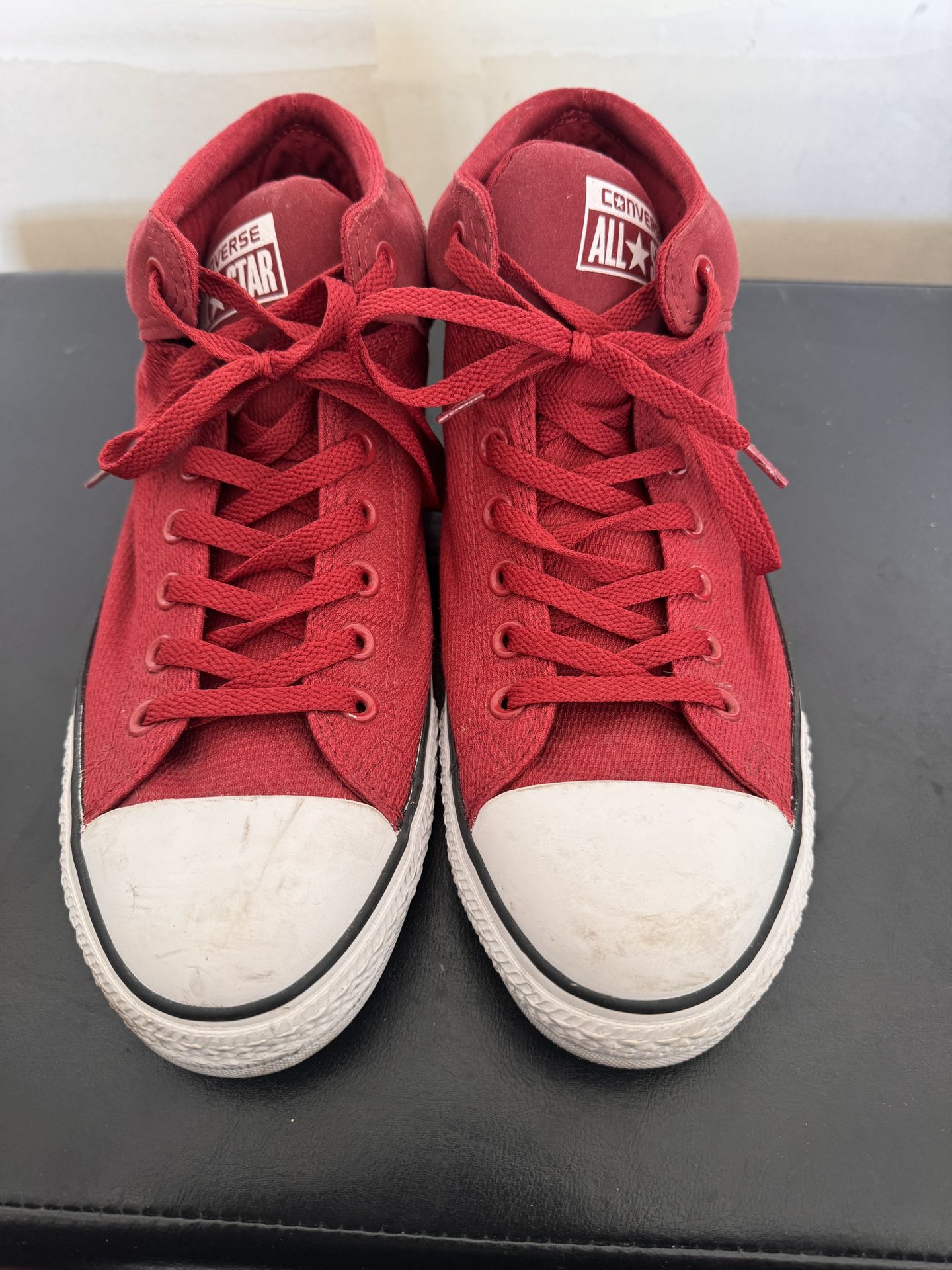 Pick Up Only! Men Converse FREE