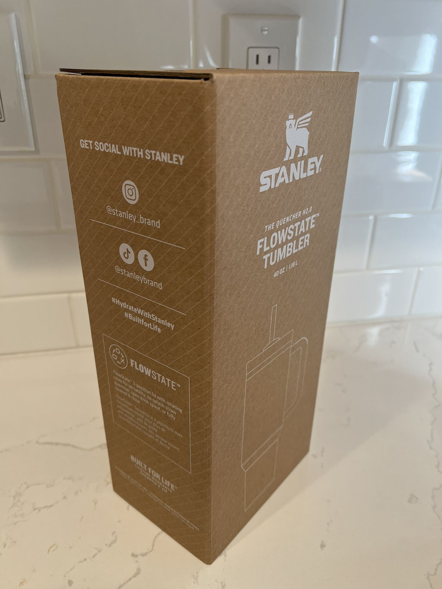 Stanley 30 oz. Quencher H2.0 Charcoal Grey Gray for Sale in El Cajon, CA -  OfferUp