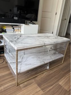 Coffee table (gold & white faux marble)