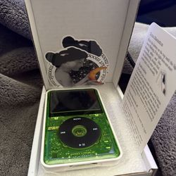 Modded iPod Classic 7th Gen, 512gb, Bluetooth, USB C 