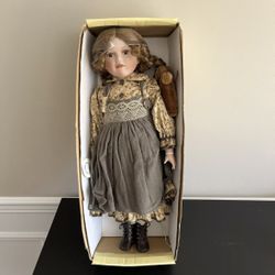 The Palmary Collection Three Heart RAUIA Doll 22.5 Inch Rare Vintage