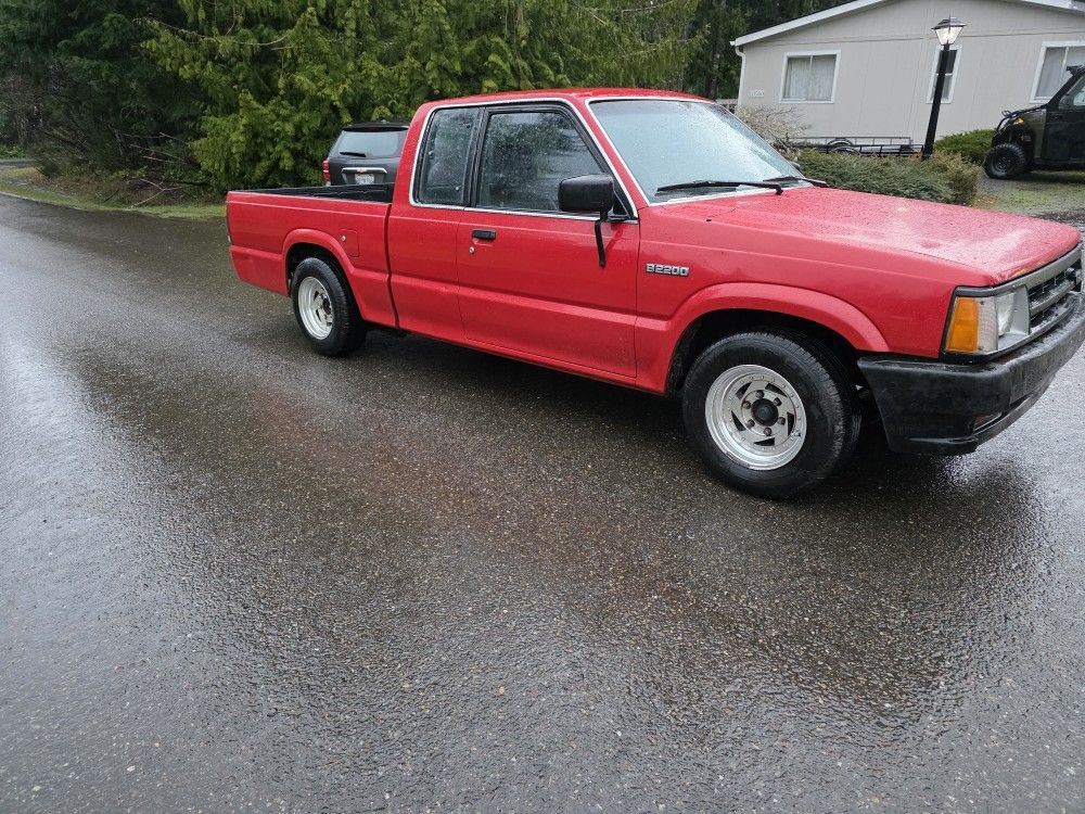 89 Mazda B2200 For Salenull