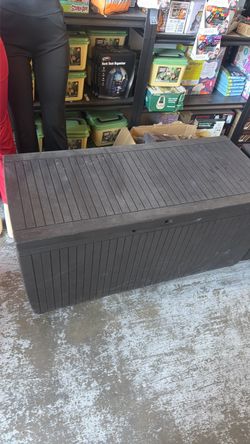 Keter Outdoor Storage Deck Box