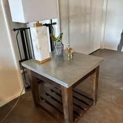 Side Tables 