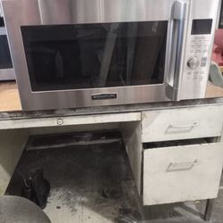 Signature Microwave