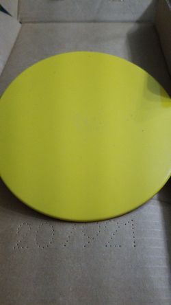 2014 Chevy Camarao gas pump door (yellow)