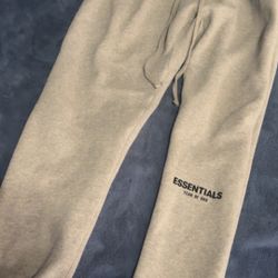 Essential Sweatpants 