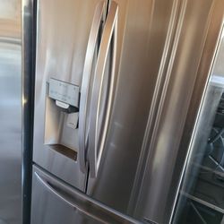 refrigerator LG frenchs doors stainless steel 