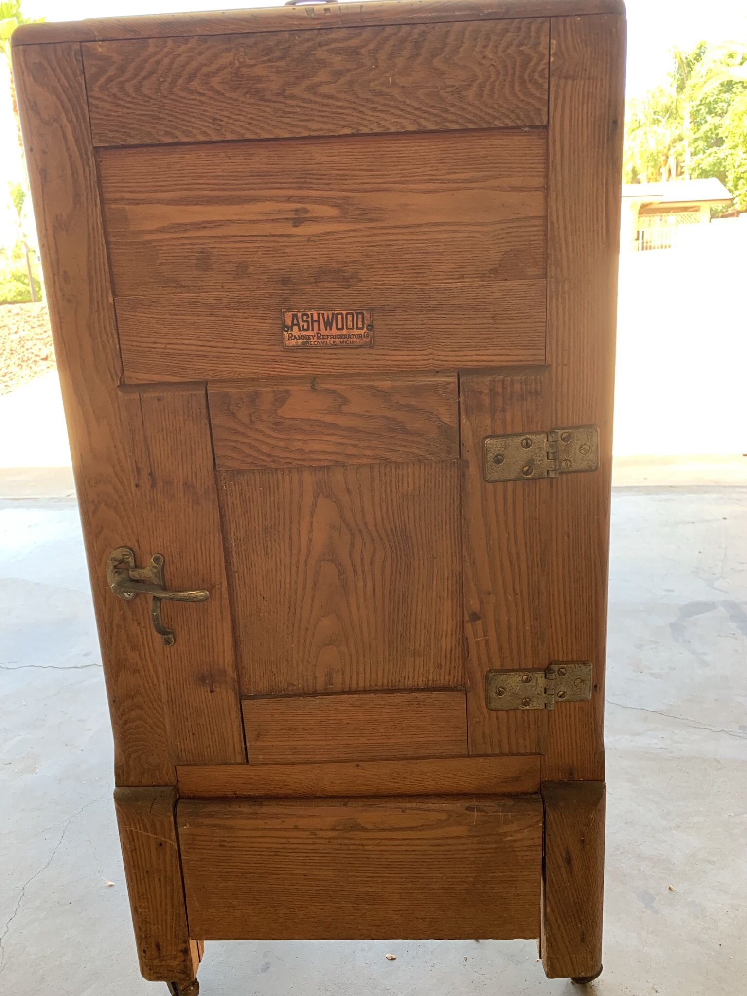 1900 Antique Ashwood Ranney Refrigerator