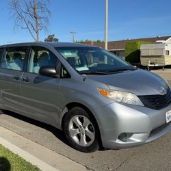 2014 Toyota Sienna