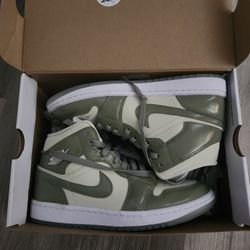 Womens Jordans Size 8 