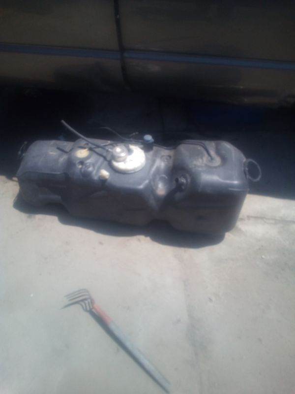 fuel tank for 2005 dodge grand caravan fuel tank for 2005 dodge grand caravan