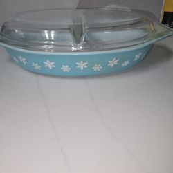 1 1/2 Quart PYREX SNOWFLAKE TURQUOISE BLUE