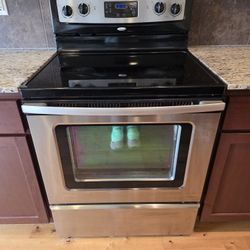 Whirlpool Electric Induction Slide-In Stove And Oven