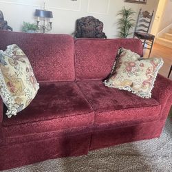 2 Beautiful Couch Expensive very good quality