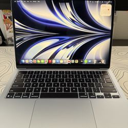 MacBook Air 13-inch - M4 - 16GB Memory - 256GB SSD - Sky Blue