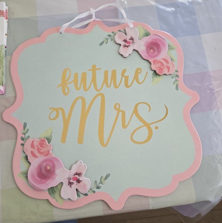 Mini Bridal Shower Decor/ games