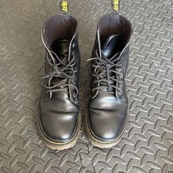 Dr. Martens Luana