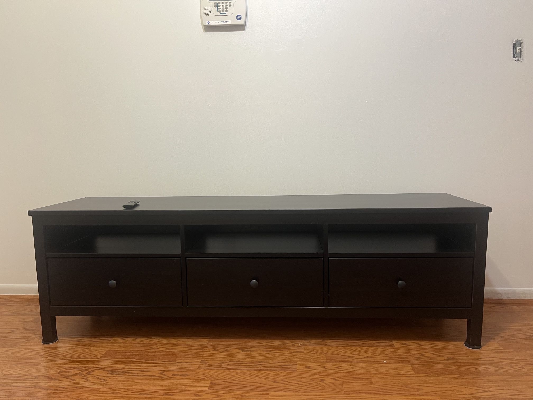 Stylish TV Stand / Entertainment Console