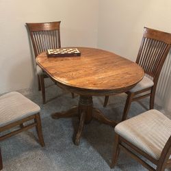 Table With 4 matching Chairs
