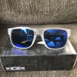 Oakley Holbrook Sunglasses