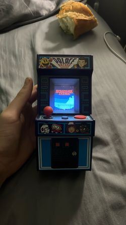 Stranger Things Mini Arcade