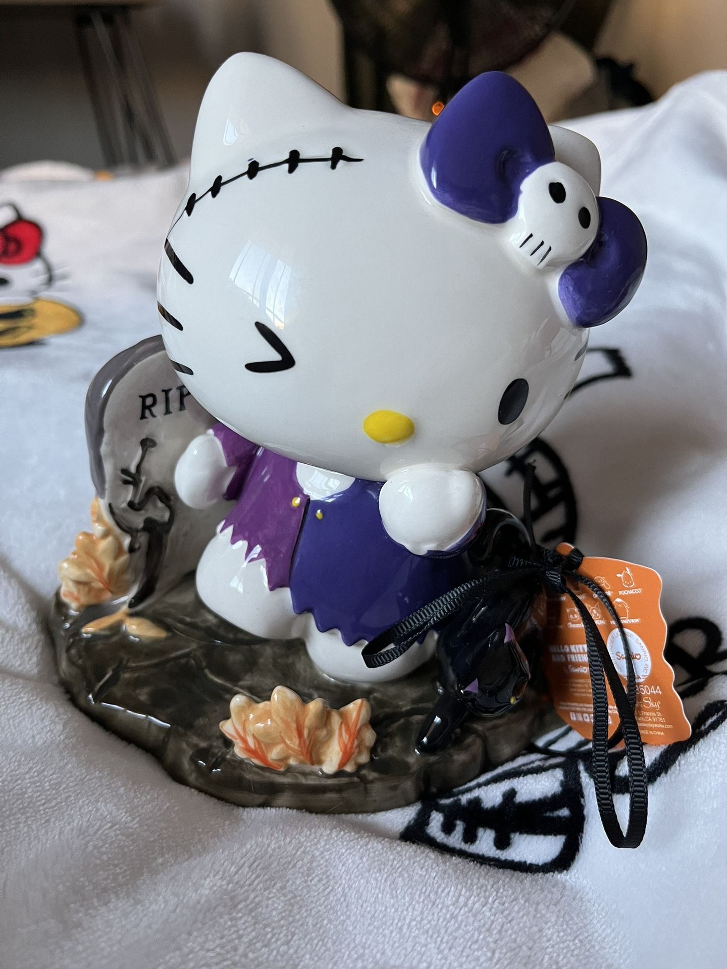 Hello Kitty Cemetery Halloween Ceramic $35 UFS or UFT