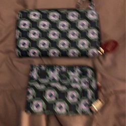 Small handbag purse and wallet also comes with change purse and credit card holder