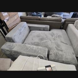 Sealy Calin Upholstered Foam Lounger 