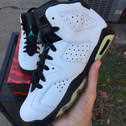 Jordan 6 Sz6.5Y/8W