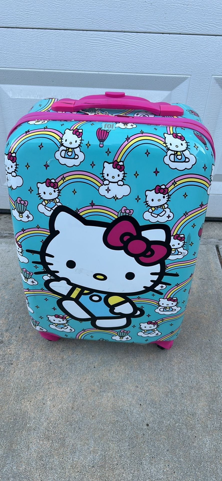 Hello Kitty Carry On