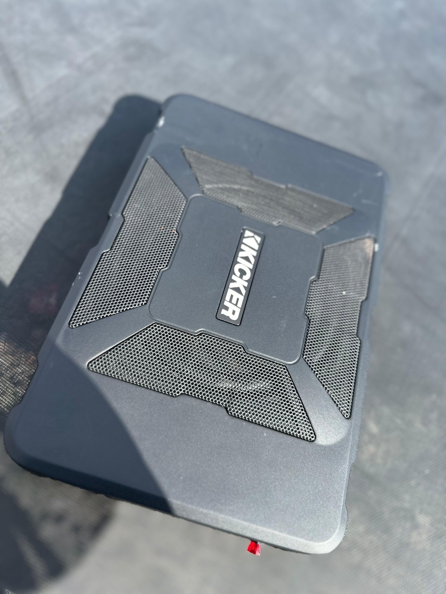 KICKER Hideawey 8” Subwoofer