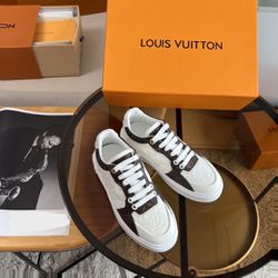 Louis Vuitton Time Out 39 