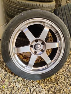 18 inch Avid 1 av06 wheels