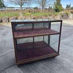 Antique Rolling Display Or Jewelry Case. 