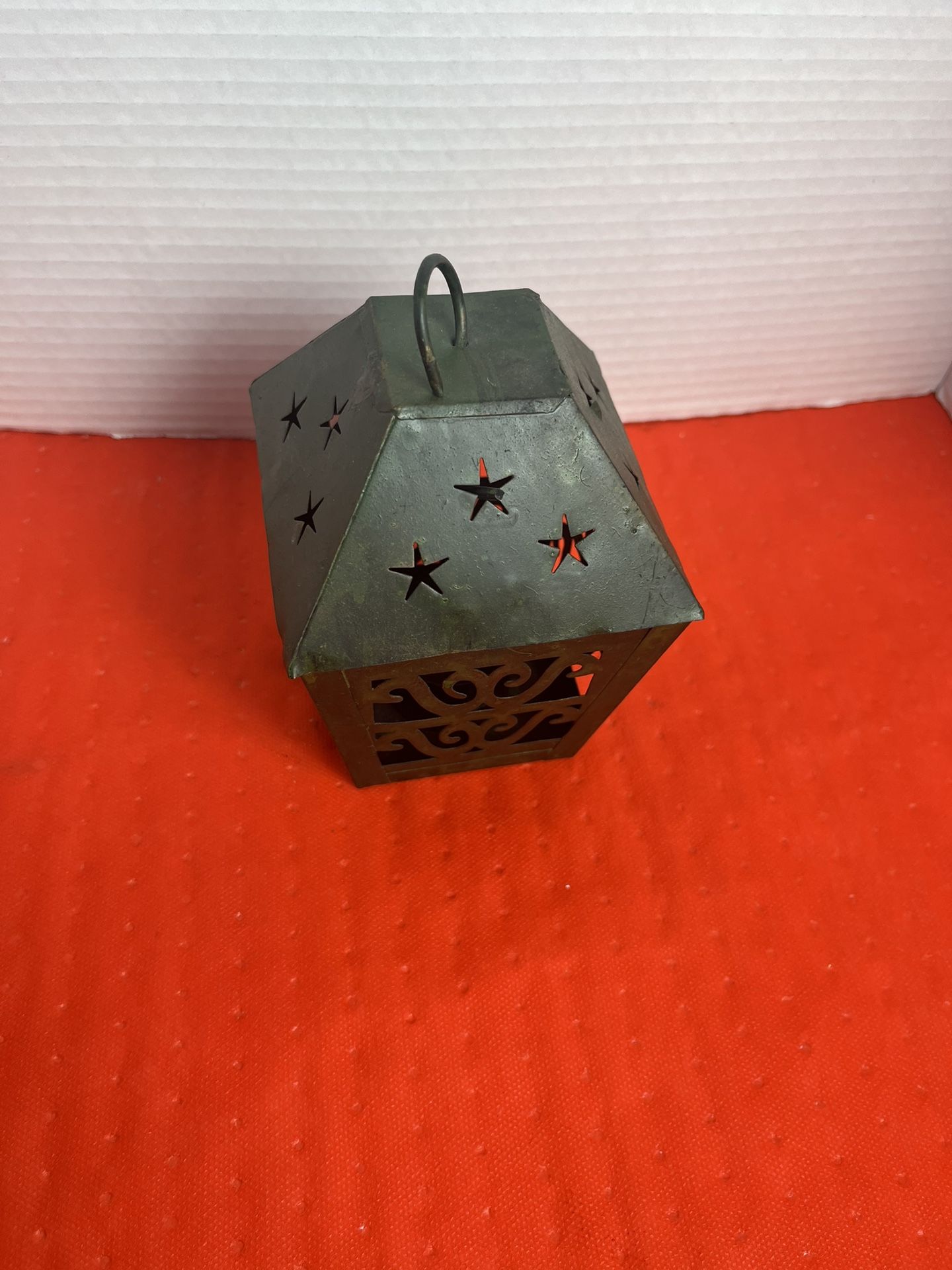 Black Metal Hand Carved T-Light Lantern/Candle Holder Decoration