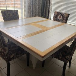Dining Table With 4 Chairs 