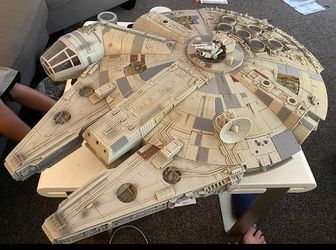 STAR WARS LEGACY MILLENIUM FALCON 95% COMPLETE